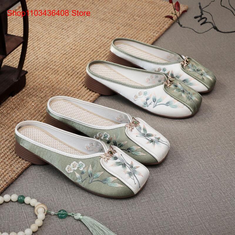 Neue bestickte Hausschuhe für  – Ethnic Fashion For Women Bewertung und Preis