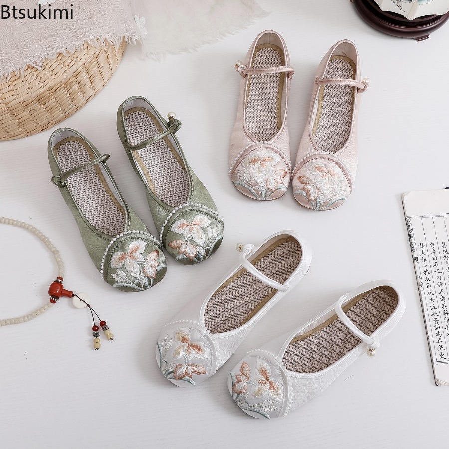 Modische bestickte Damenschuhe – Ethnic Fashion For Women Bewertung und Preis
