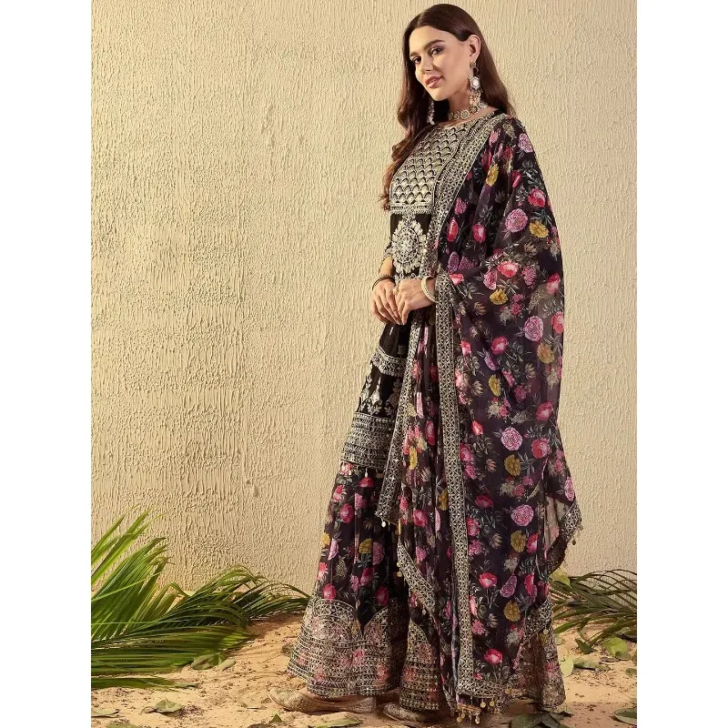Indischer schwerer bestickter  – Salwar Kameez Set Bewertung und Preis