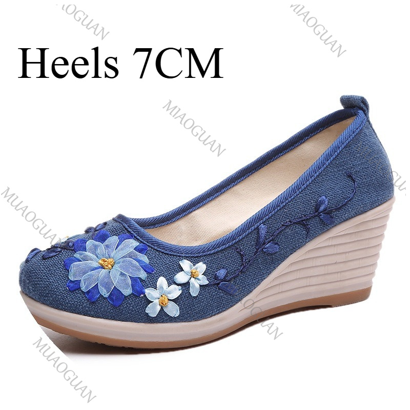 Bestickte Damen-Komfort-Keilab – Ethnic Fashion For Women Bewertung und Preis