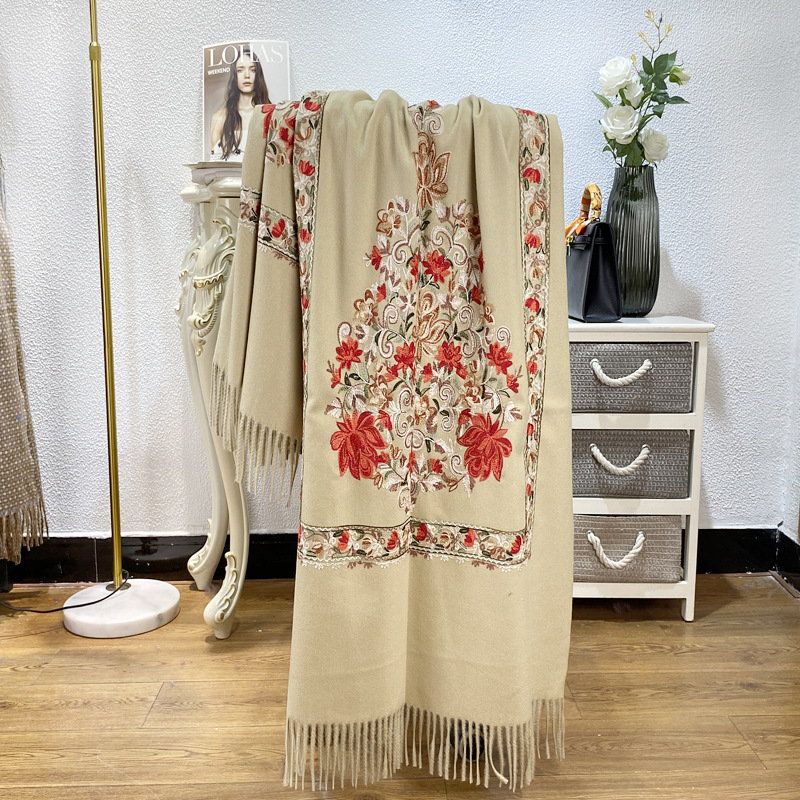 Neu eingetroffener Damen-Schal – Ethnic Fashion Brand Bewertung und Preis